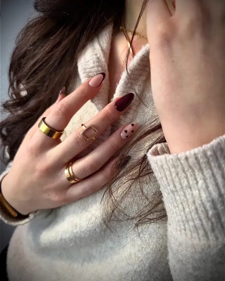 Nageldesign Brown Gold