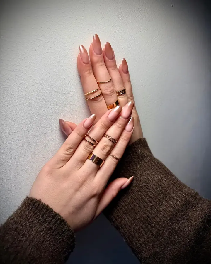 Nageldesign Nude Glitter